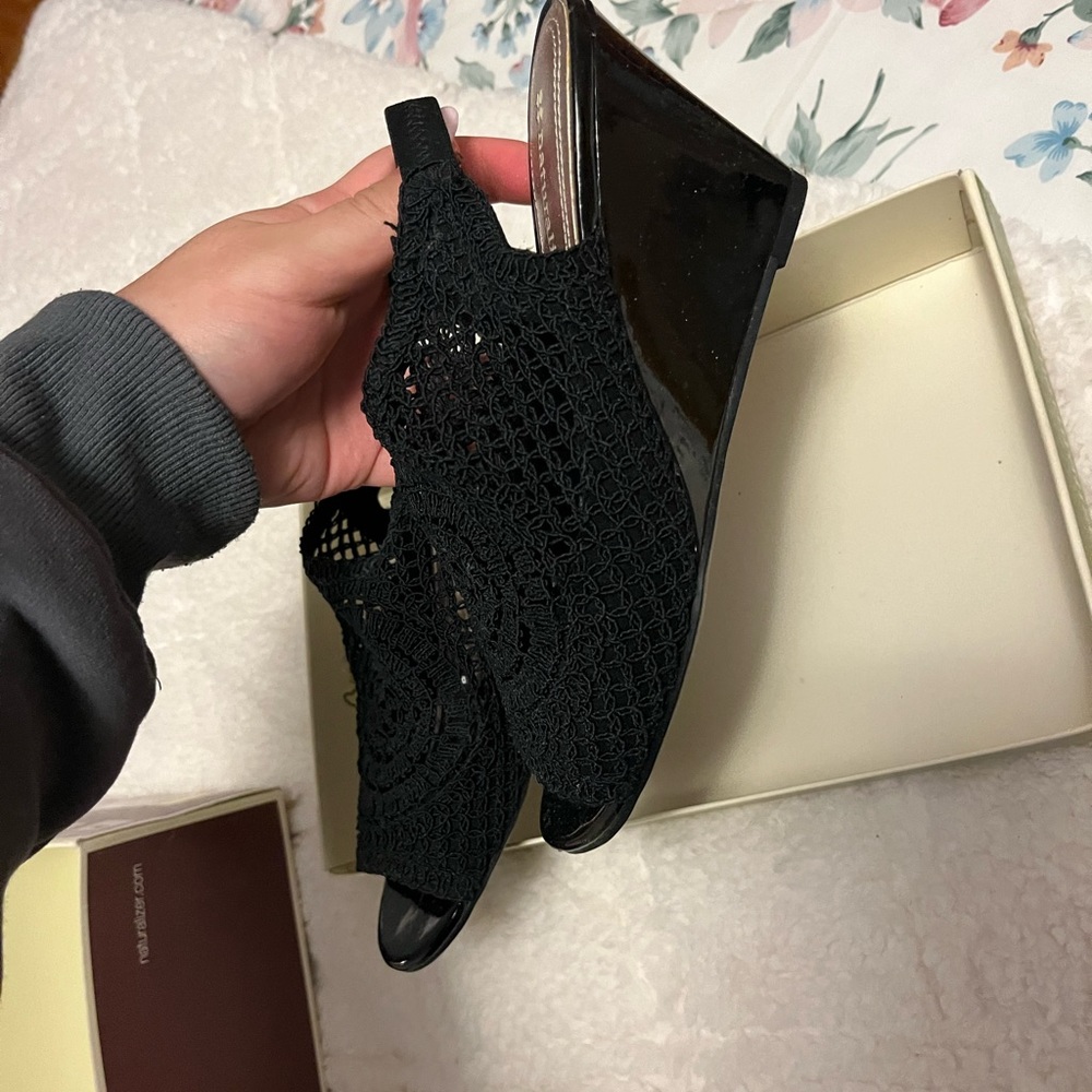 Naturalizer high heals